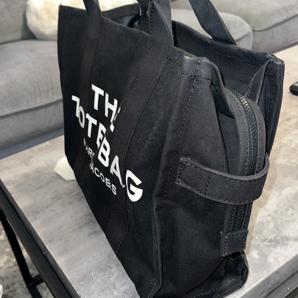 THE CANVAS
LARGE TOTE BAG - Picture 4 of 6